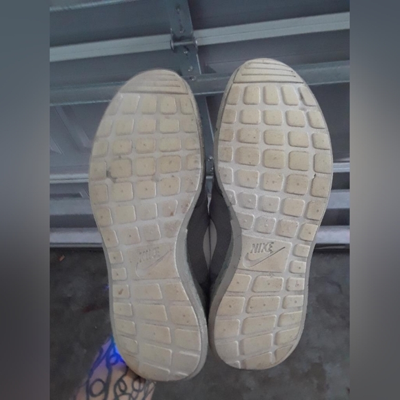Nike Roshe Mags - Picture 7 of 9